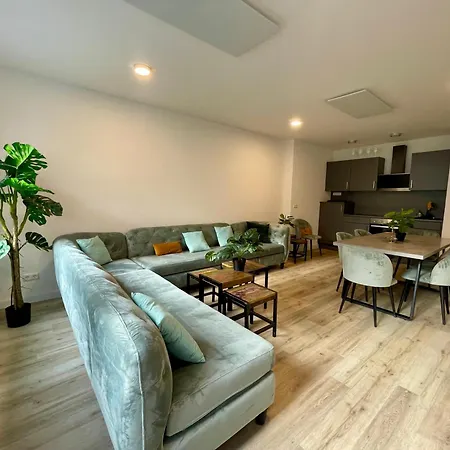 Goldstadt Schloessle 2-zimmer Design Zentrum Pforzheim