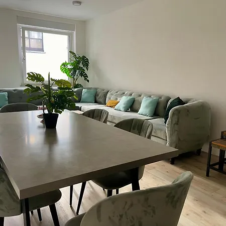 Goldstadt Schloessle 2-zimmer Design Zentrum