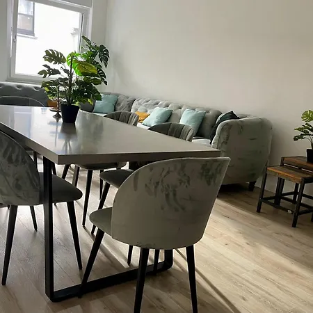 Goldstadt Schloessle 2-zimmer Design Zentrum Apartmán *