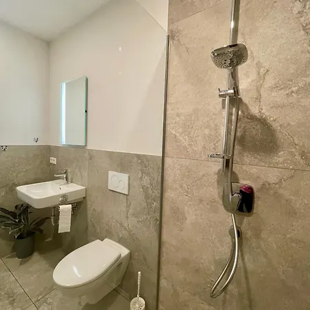 Neu Goldstadt Wunderschoenes 2 Schloessle Zentrum * Pforzheim