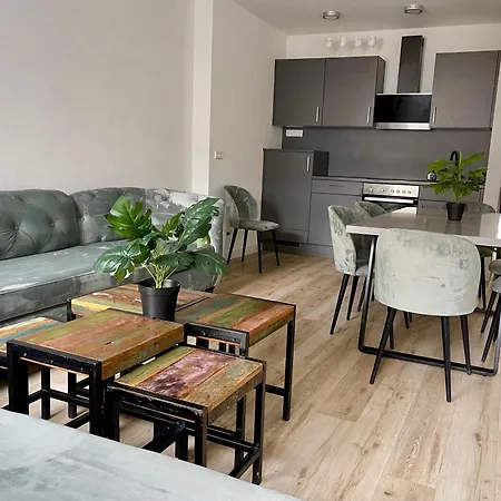 Neu Goldstadt Wunderschoenes 2 Schloessle Zentrum * Pforzheim