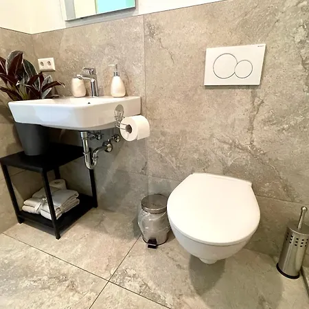 Goldstadt Schloessle 2-zimmer Design Zentrum * Pforzheim