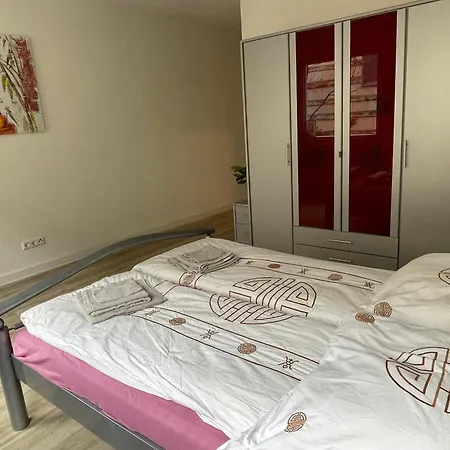 Goldstadt Schloessle 2-zimmer Design Zentrum