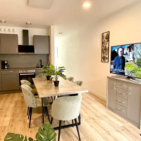 Goldstadt Schloessle 2-zimmer Design Zentrum Apartmán *